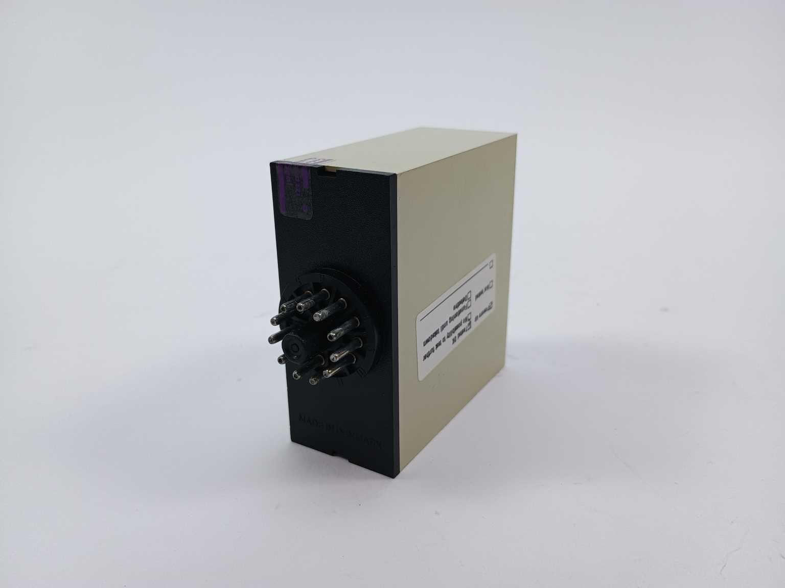carlo-gavazzi-sb160230-sb-160-230-interval-timer-range-3-60-sec_1.jpg Carlo Gavazzi SB160230 / SB 160 230 INTERVAL TIMER RANGE 3-60 SEC. Rabat