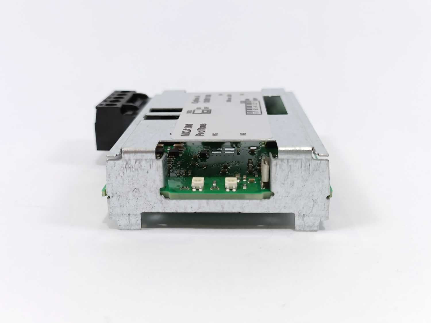 danfoss-130b1100-vlt-profibus-dp-v1-mca-101_2.jpg Danfoss 130B1100 VLT Profibus DP V1 MCA 101