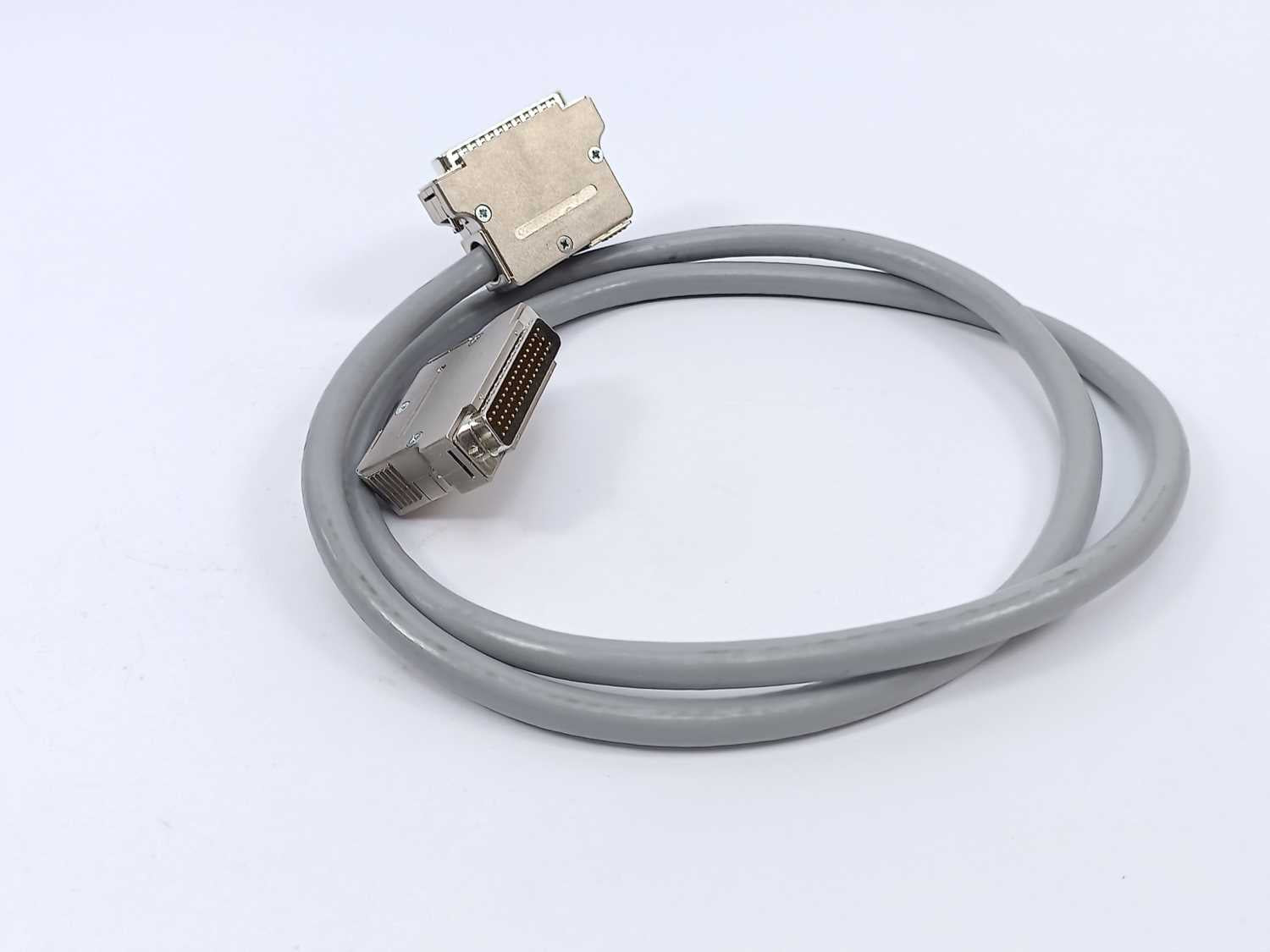 siemens-6es5705-0bb50-connection-cable-1-5m_1.jpg Siemens 6ES5705-0BB50 Connection Cable 1.5m