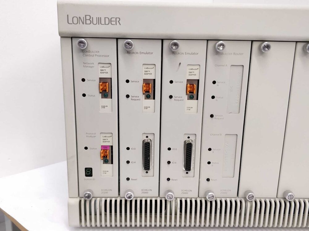 Echelon 21400 Enclosure with 21200, 25000 x2 & 25400 LonBuilder