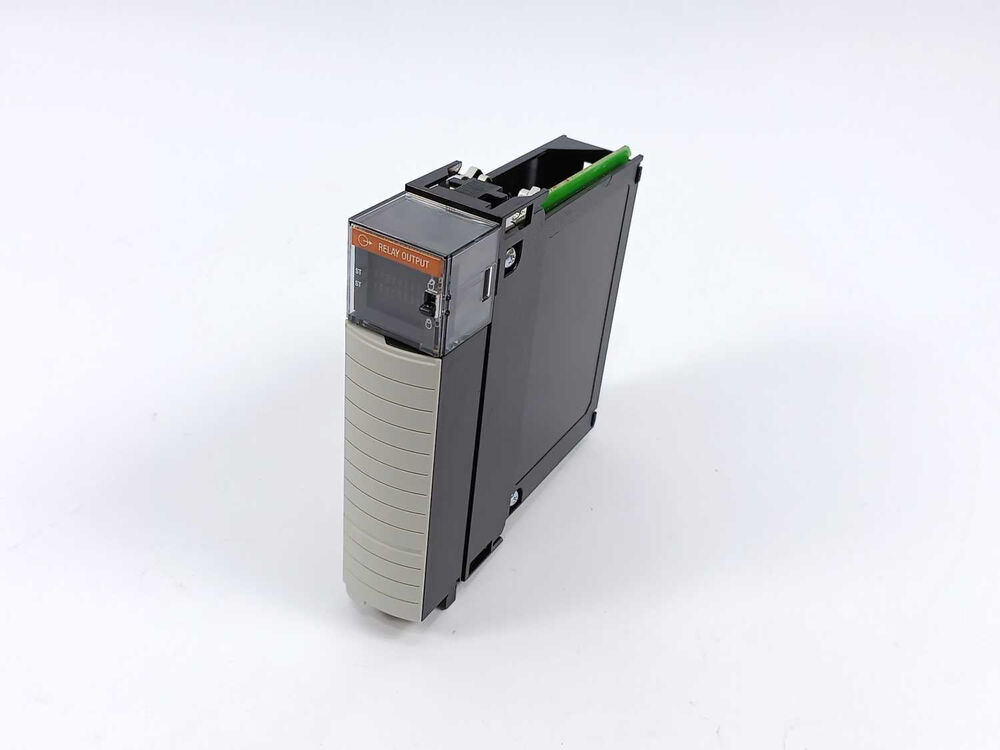 AB 1756-OW161 Ser. A ControlLogix 16 Pt Digital Relay Module Online