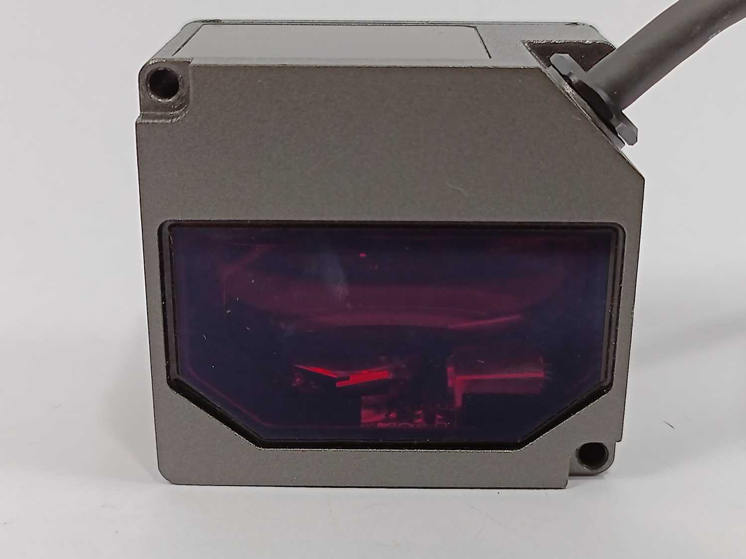KEYENCE BL-701 Long Distance Laser Barcode Reader