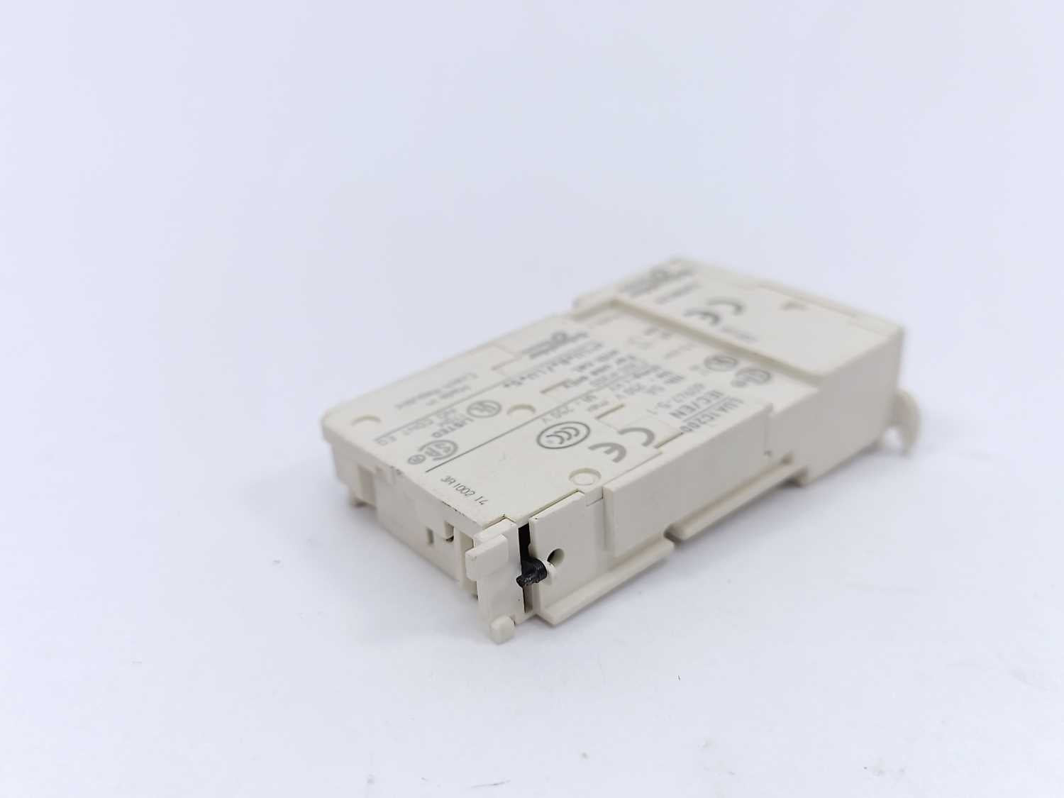 Schneider Electric LU9BC20 Terminal Block with LUA1C200 Levere
