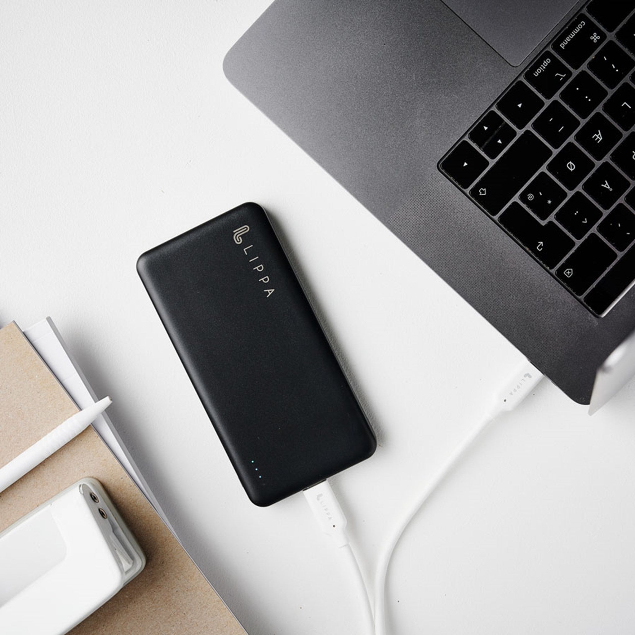 10.000 mAh powerbank 18W USB-C PD og QC USB-A output, Sort