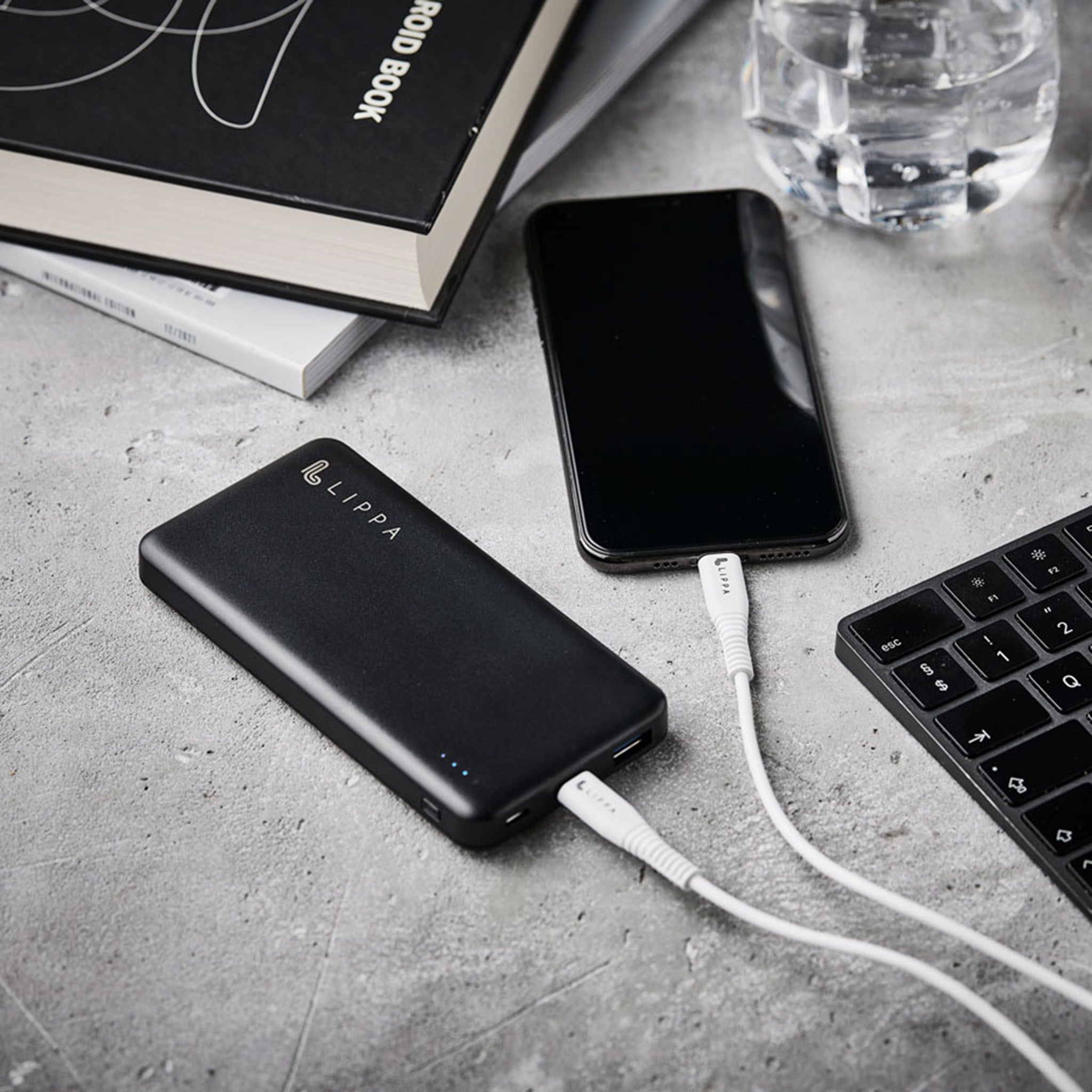 10.000 mAh powerbank 18W USB-C PD og QC USB-A output, Sort
