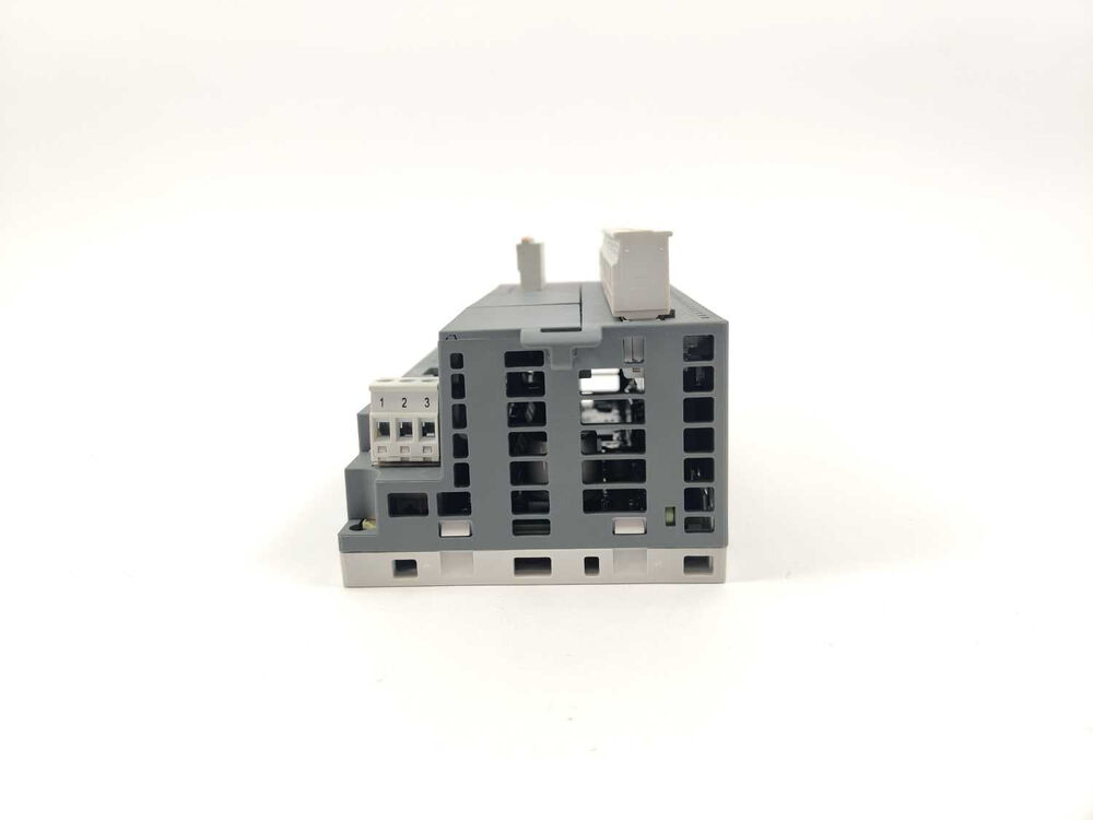 ABB 1SAP124000R0072 PM5052-T-ETH Processor module. Memory 4MB.