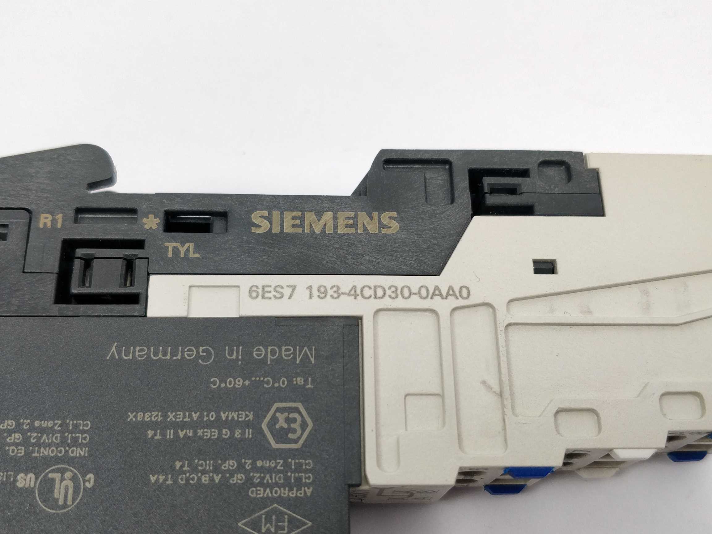 siemens-6es7138-4ca00-0aa0-power-module-pm-e-dc24v-with-6es7193-4cd30-0aa0_3.jpg Siemens 6ES7138-4CA00-0AA0 Power Module PM-E DC24V With 6ES7193-4CD30-0AA0
