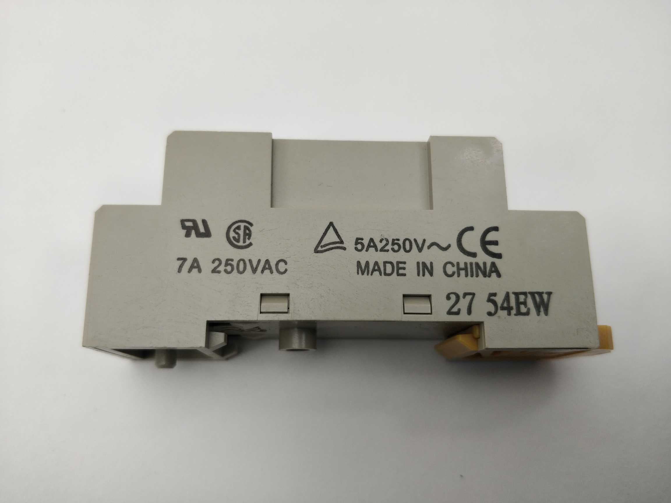 omron-pyf-08a-n-relay-socket-250v-9pcs_2.jpg OMRON PYF-08A-N Relay Socket 250V. 9PCS Mode