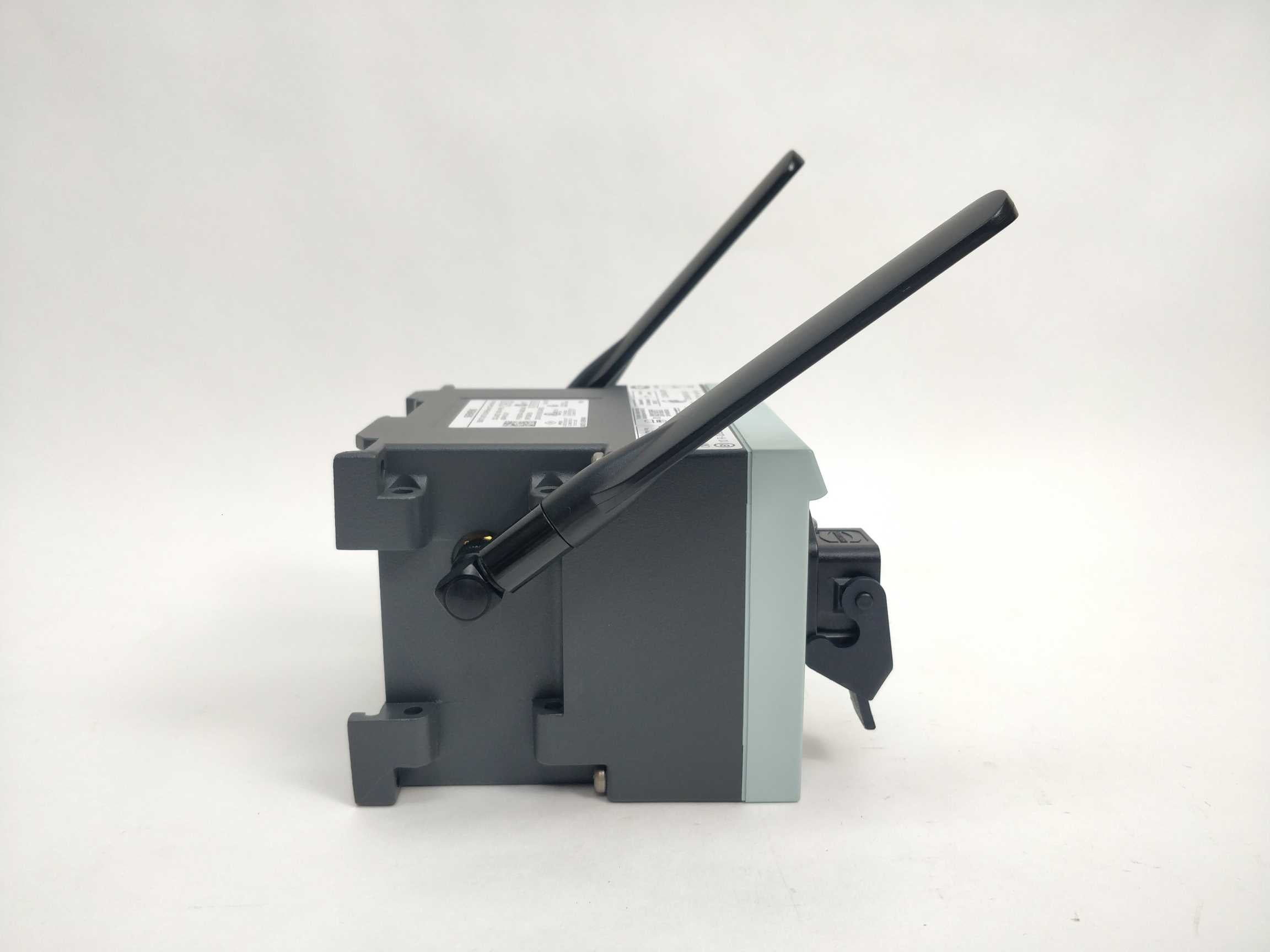 siemens-6gk5744-1aa60-2aa0-w744-1pro_3.jpg Siemens 6GK5744-1AA60-2AA0 W744-1PRO