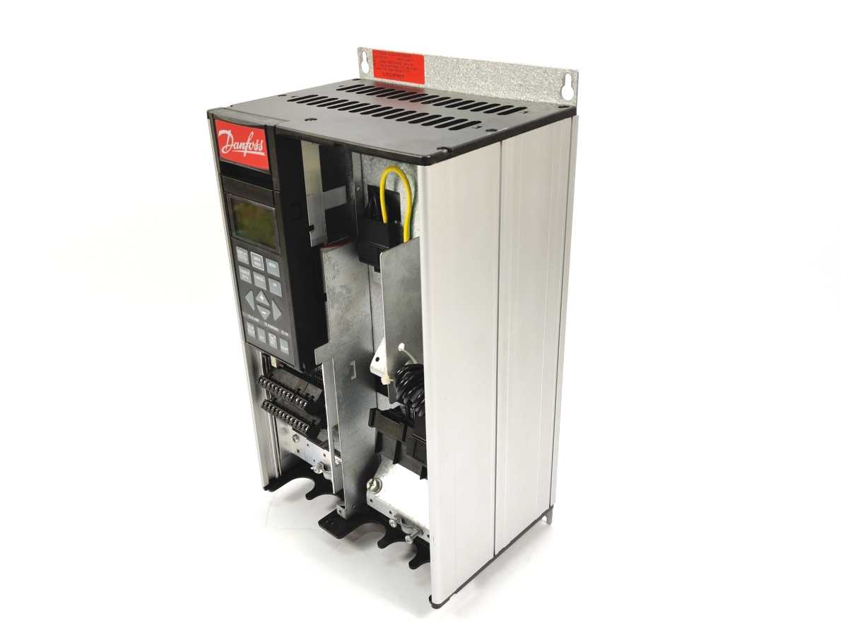 Danfoss 175Z0131 Frequency Converter VLT5003PT5C20STR3DLF Online salg
