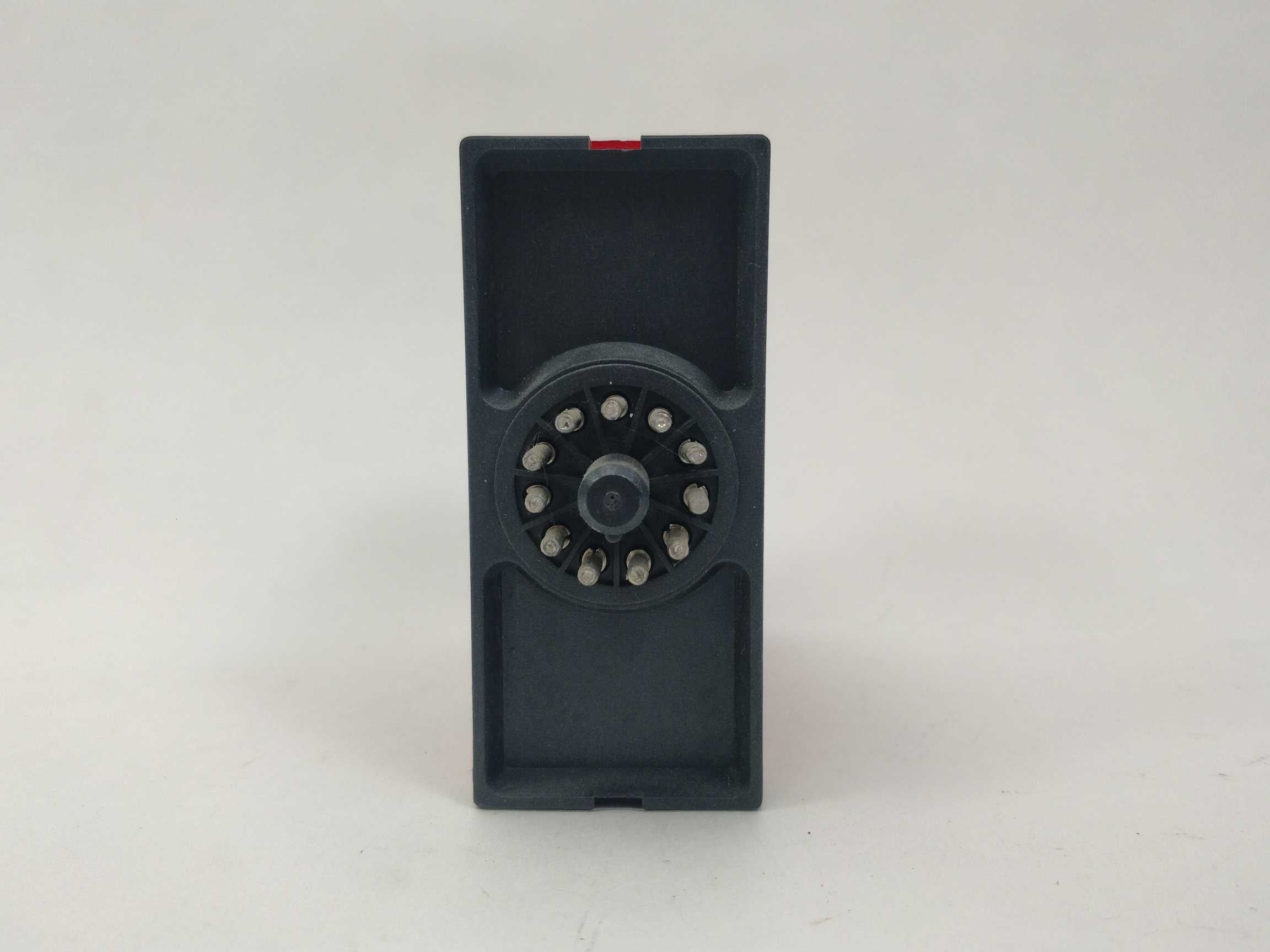 PR Electronics 2207 B0A3 PI ON/OFF CONTROLLER Udsalg