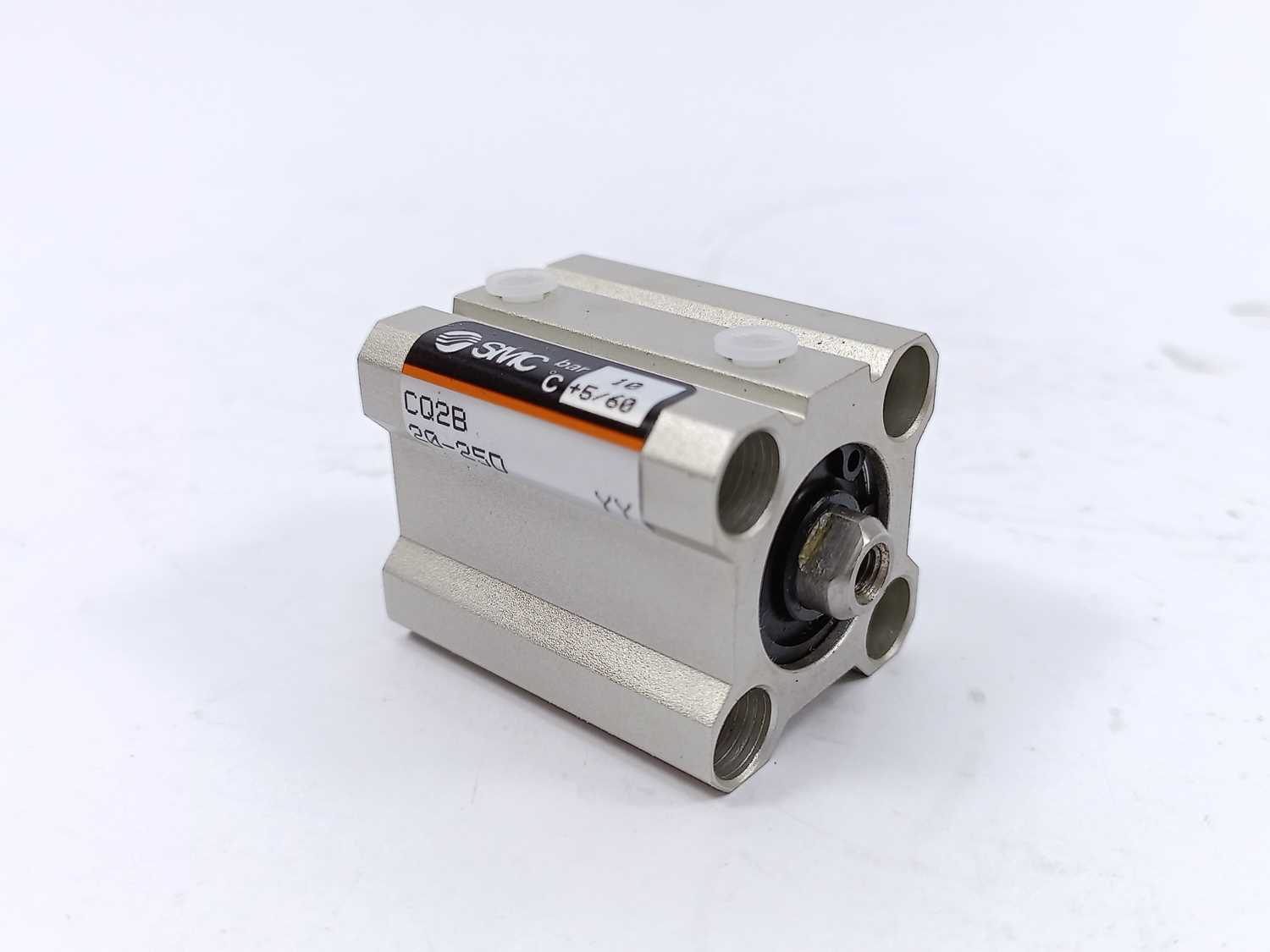 smc-cq2b20-25d-compact-cylinder_1.jpg SMC CQ2B20-25D Compact Cylinder