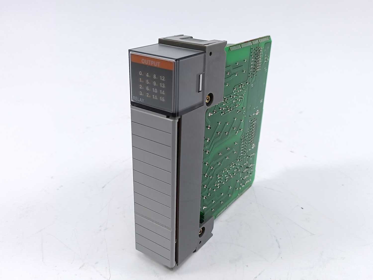 AB 1746-OW16 SLC 500 Output Module Ser. C Levere