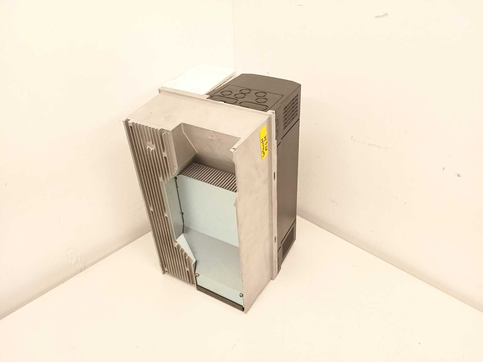 Control Techniques M700-06400350A Inverter Drive 15/18,5kW