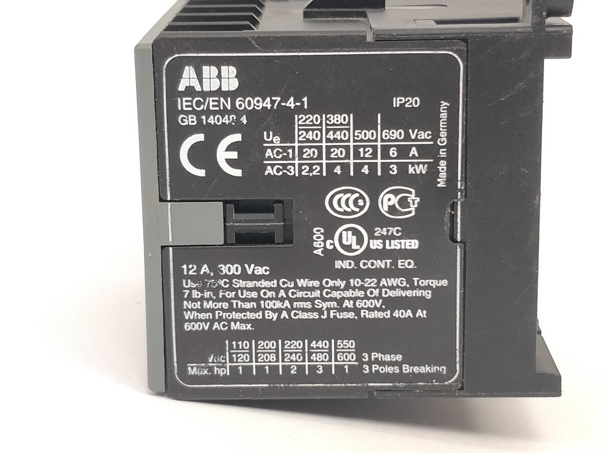 abb-bc6-30-10-3-pole-mini-contactor-24vdc_1.jpg ABB BC6-30-10 3 pole Mini Contactor 24VDC