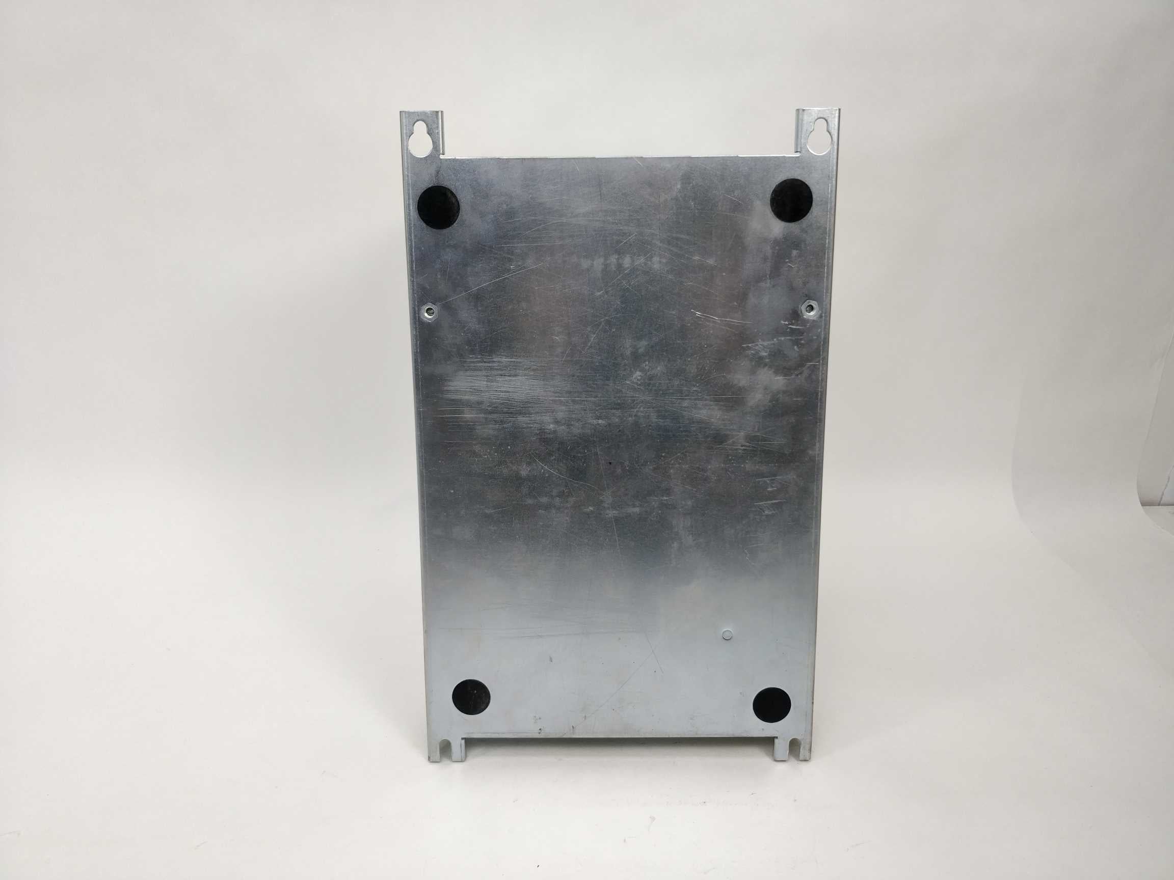 lenze-003a3696-35-8603_e-frequency-drive_0.jpg LENZE 003A3696 35.8603_E. Frequency drive