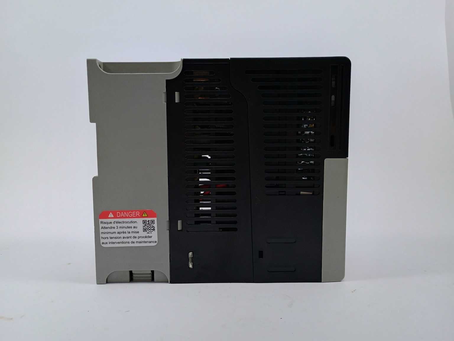 ab-25b-d2p3n114-ser-a-powerflex-power-0-75kw-1-0hp_3.jpg AB 25B-D2P3N114 SER. A PowerFlex Power: 0.75kW/1.0HP Online Hot Salg