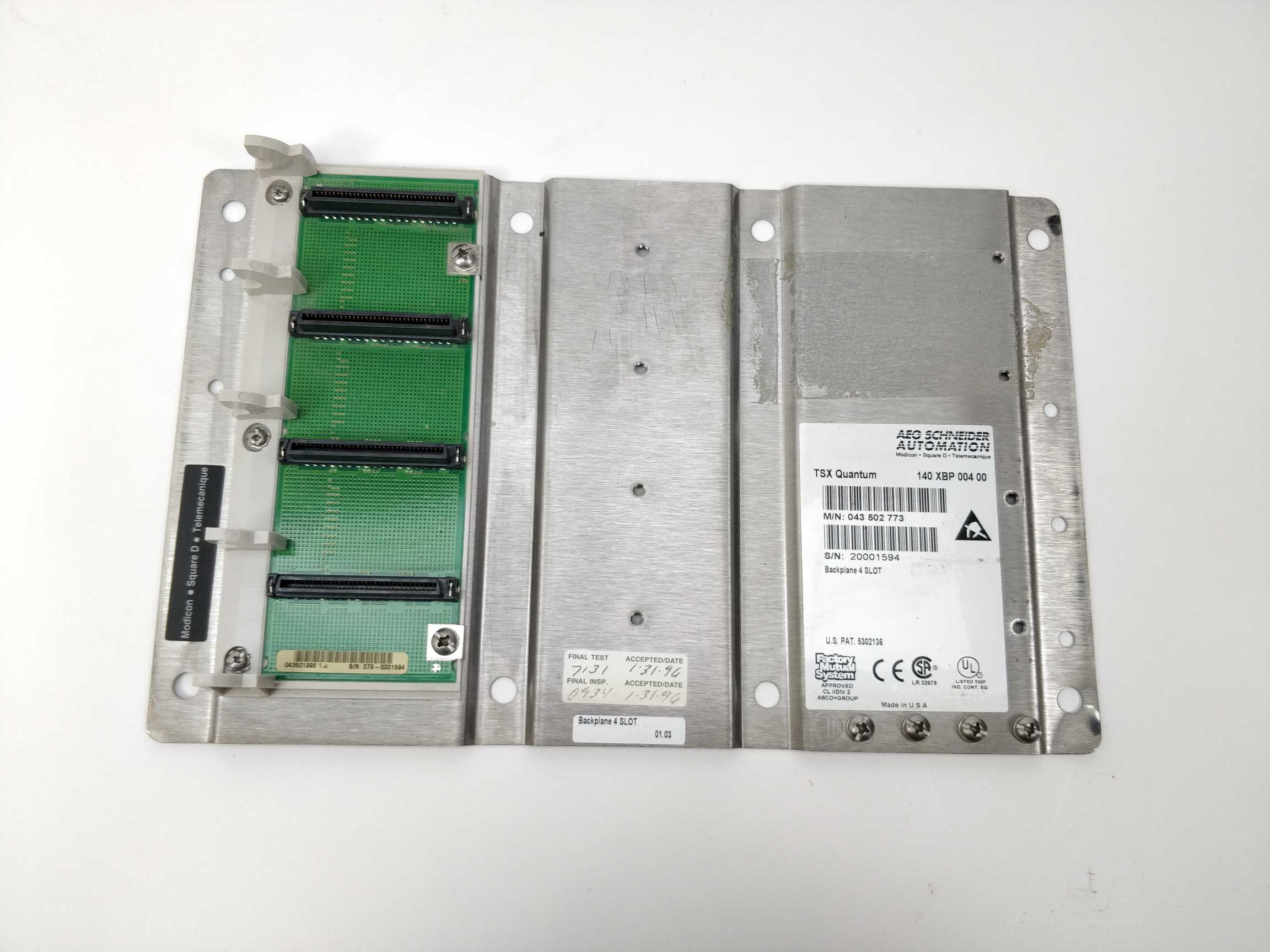 aeg-140xbp00400-tsx-quantum-mounting-plate_1.jpg AEG 140XBP00400 TSX Quantum Mounting Plate Levere