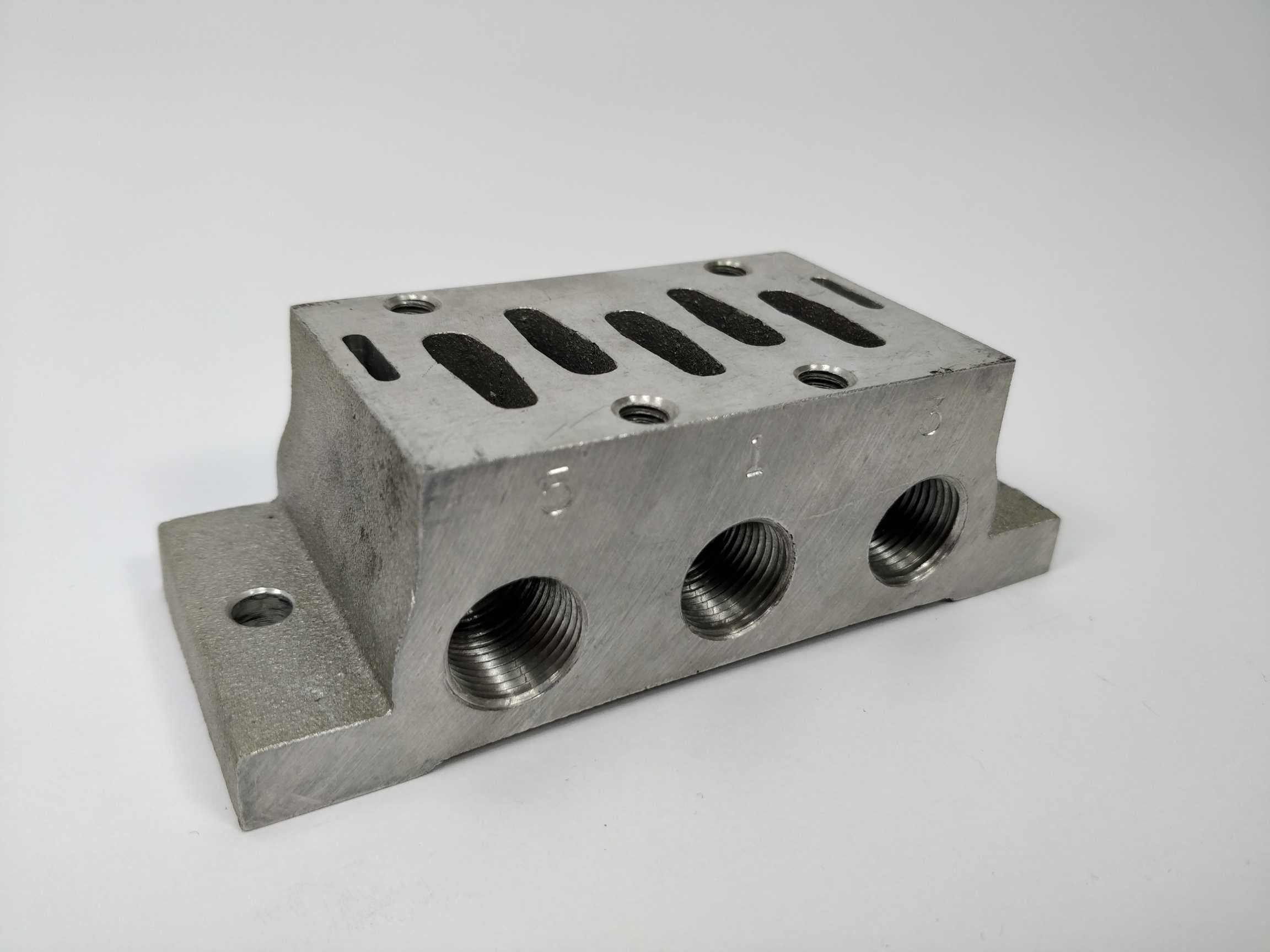 automatic-valve-7112-501w-3-8bspp-base_1.jpg Automatic Valve 7112-501W 3/8"BSPP base
