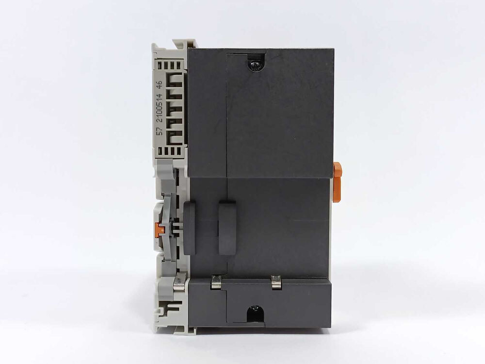 Beckhoff CX8090 DIN rail Industrial PC