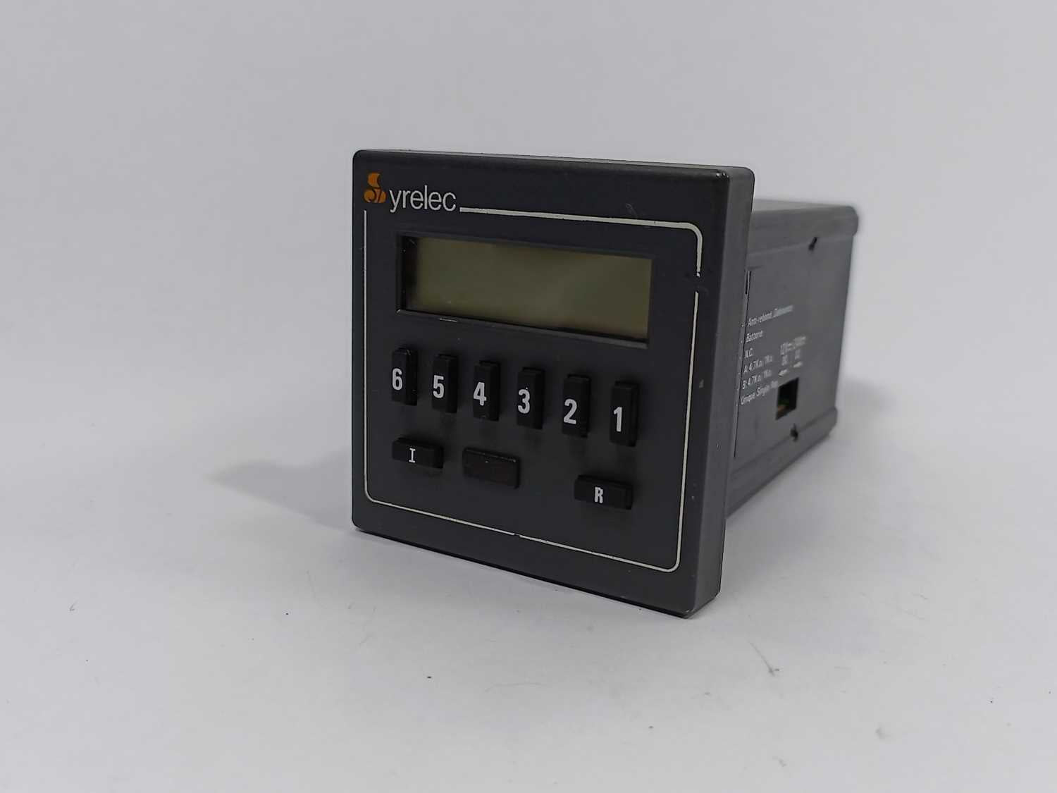 Syrelec 1000-P1 TIMER/COUNTER 12-24VDC
