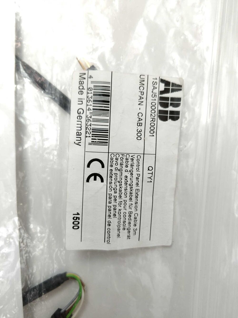 abb-1saj510002r0001-control-panel-extension-cable-3m_1.jpg ABB 1SAJ510002R0001 Control Panel Extension cable 3m
