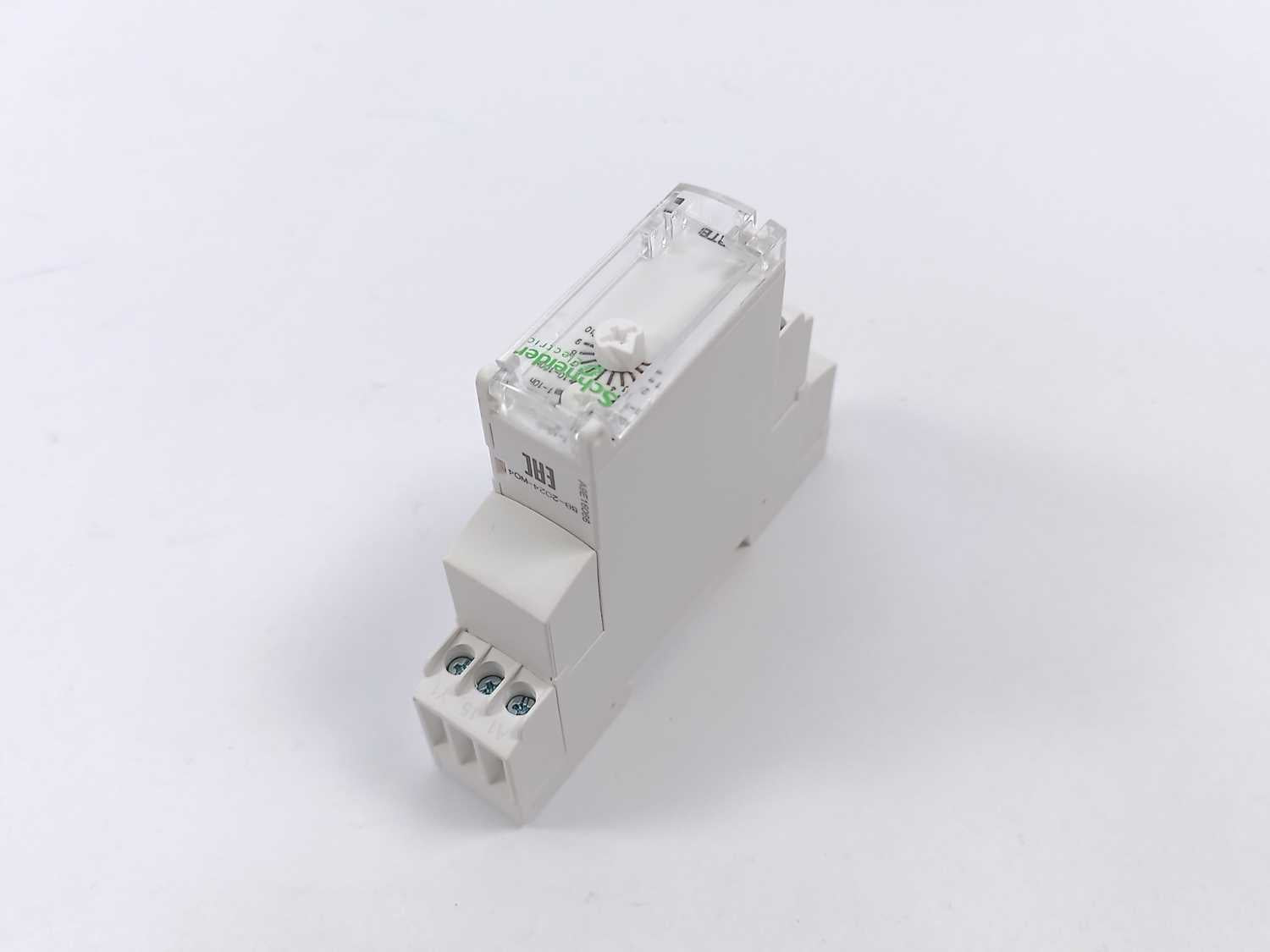 schneider-electric-a9e16066-timer-relay_1.jpg Schneider Electric A9E16066 Timer Relay Online
