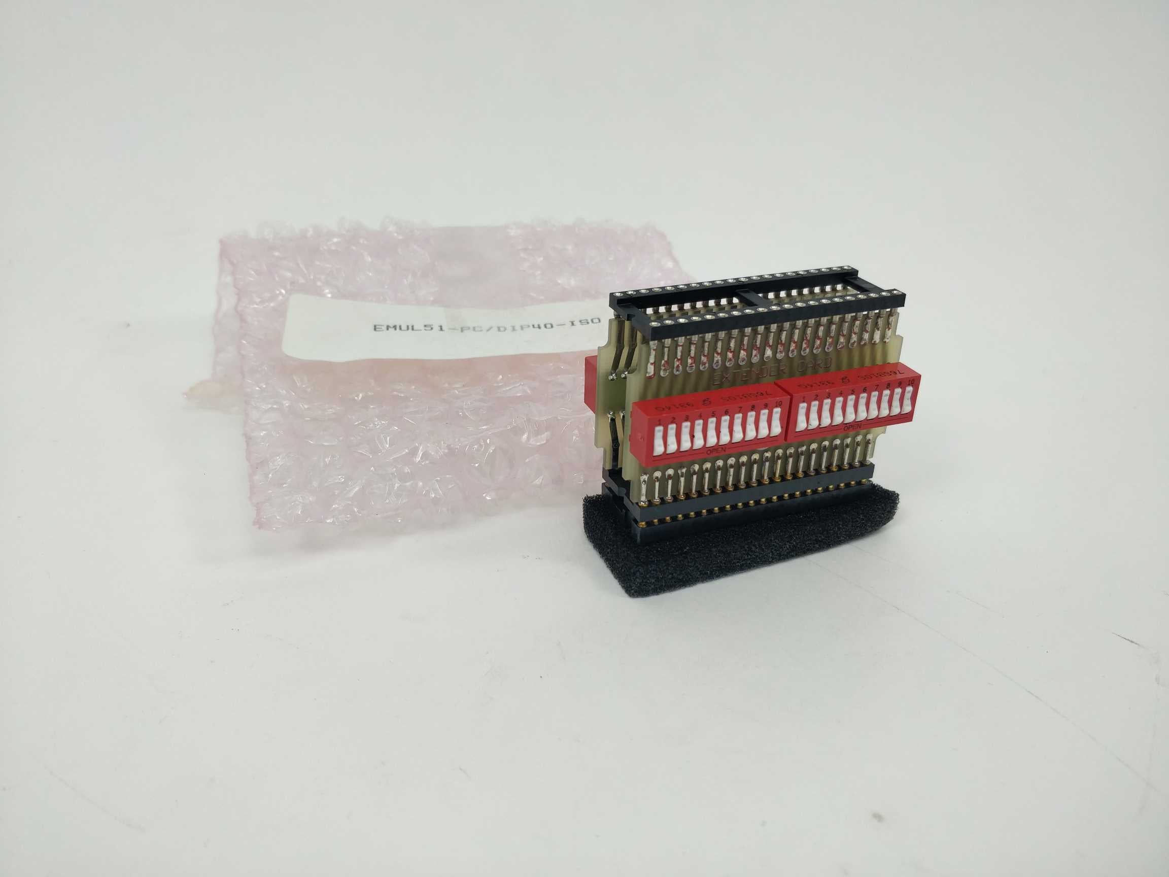 nohau-corp-emul51-pc-dip40-iso-ciruit-emulator_3.jpg NOHAU CORP. EMUL51-PC-DIP40-ISO Ciruit Emulator