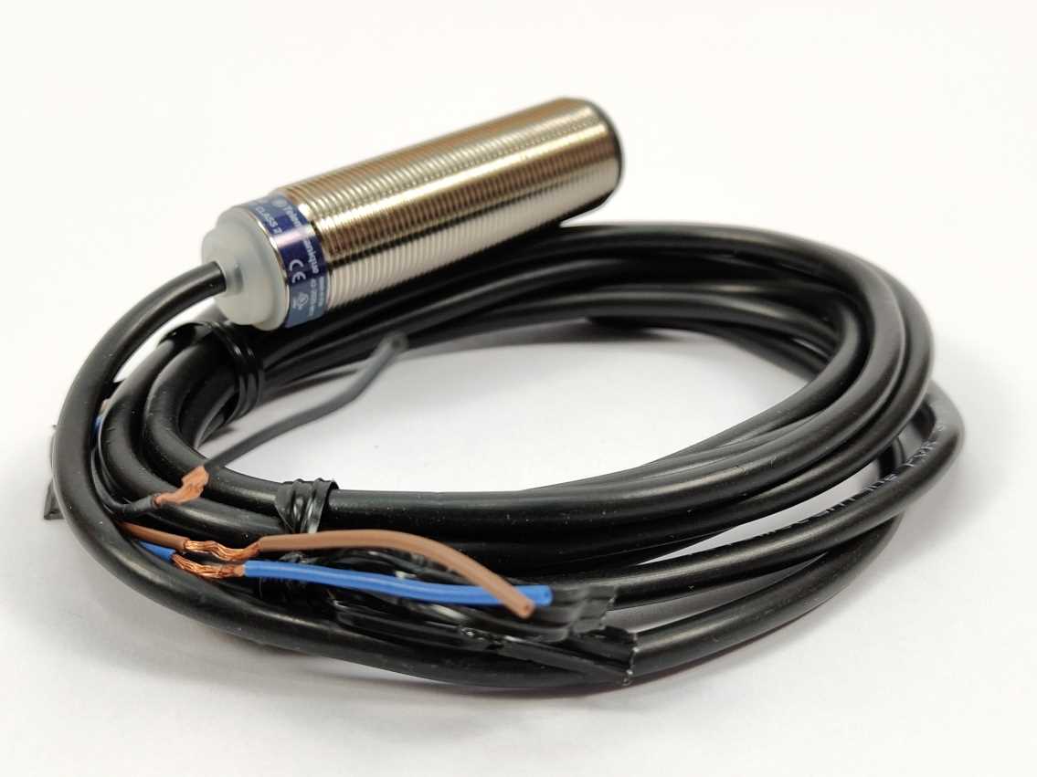 telemecanique-xxv18b1pal2-ultrasonic-proximity-sensor_3.jpg TELEMECANIQUE XXV18B1PAL2 Ultrasonic proximity sensor