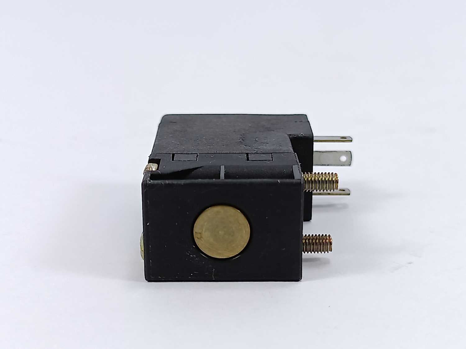 parker-telepneumatic-ps1e2351b-plug-in-solenoid-operator_3.jpg Parker / Telepneumatic PS1E2351B Plug-In Solenoid Operator