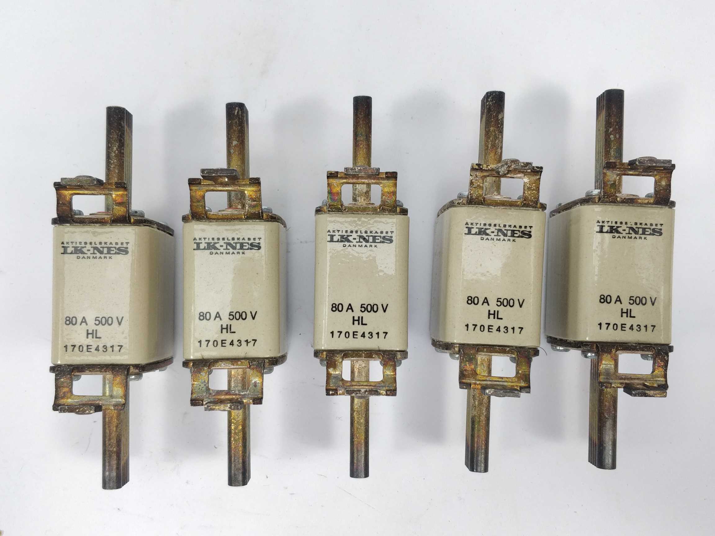 lk-bussmann-170e4317-fuse-80a-500v-hl-5-pcs_2.jpg LK/Bussmann 170E4317 Fuse 80A 500V HL 5 Pcs