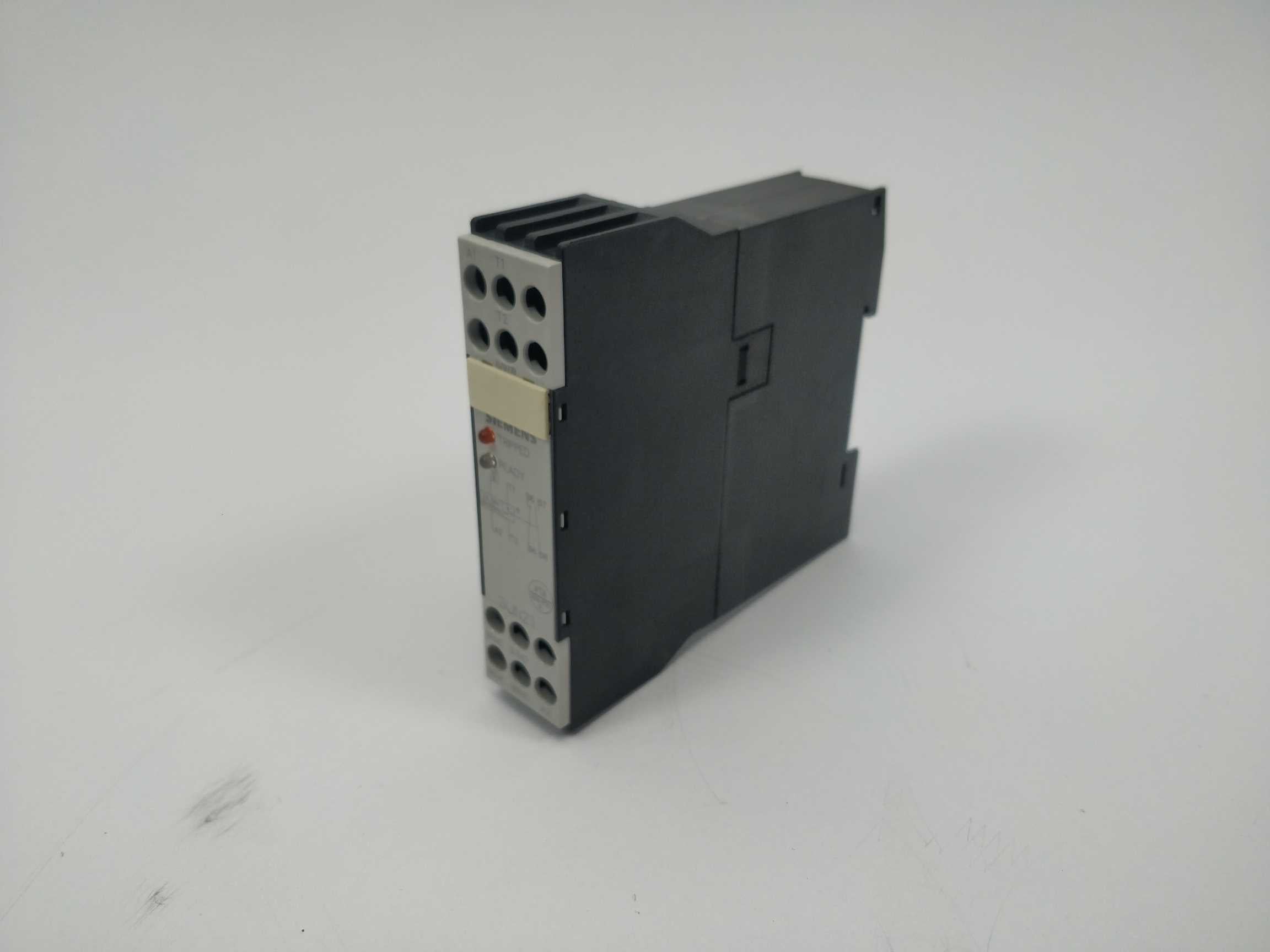 siemens-3un2100-0ac7-thermistor-tripping-unit-24-26v_0.jpg Siemens 3UN2100-0AC7 Thermistor Tripping Unit 24-26V