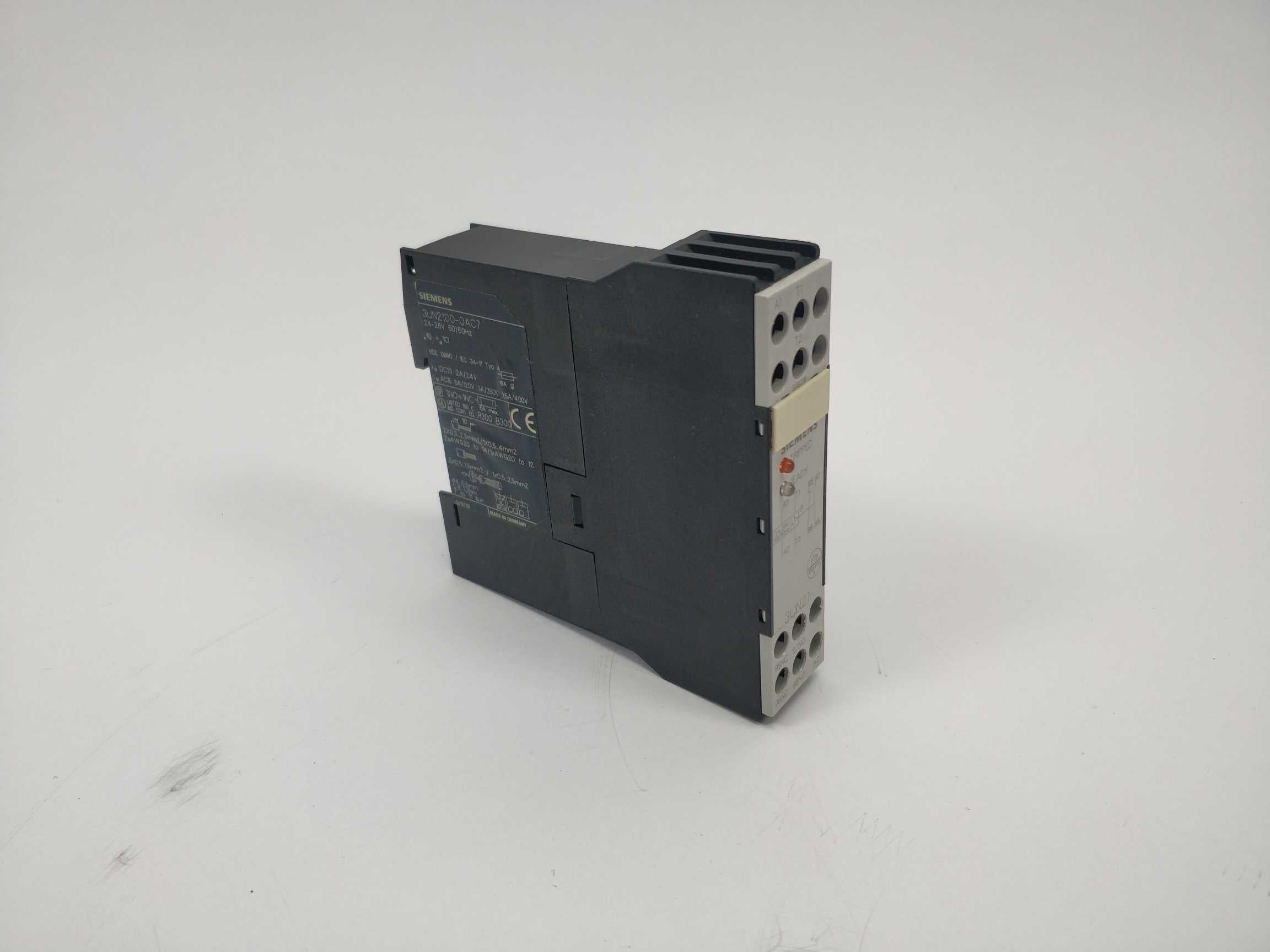 siemens-3un2100-0ac7-thermistor-tripping-unit-24-26v_1.jpg Siemens 3UN2100-0AC7 Thermistor Tripping Unit 24-26V