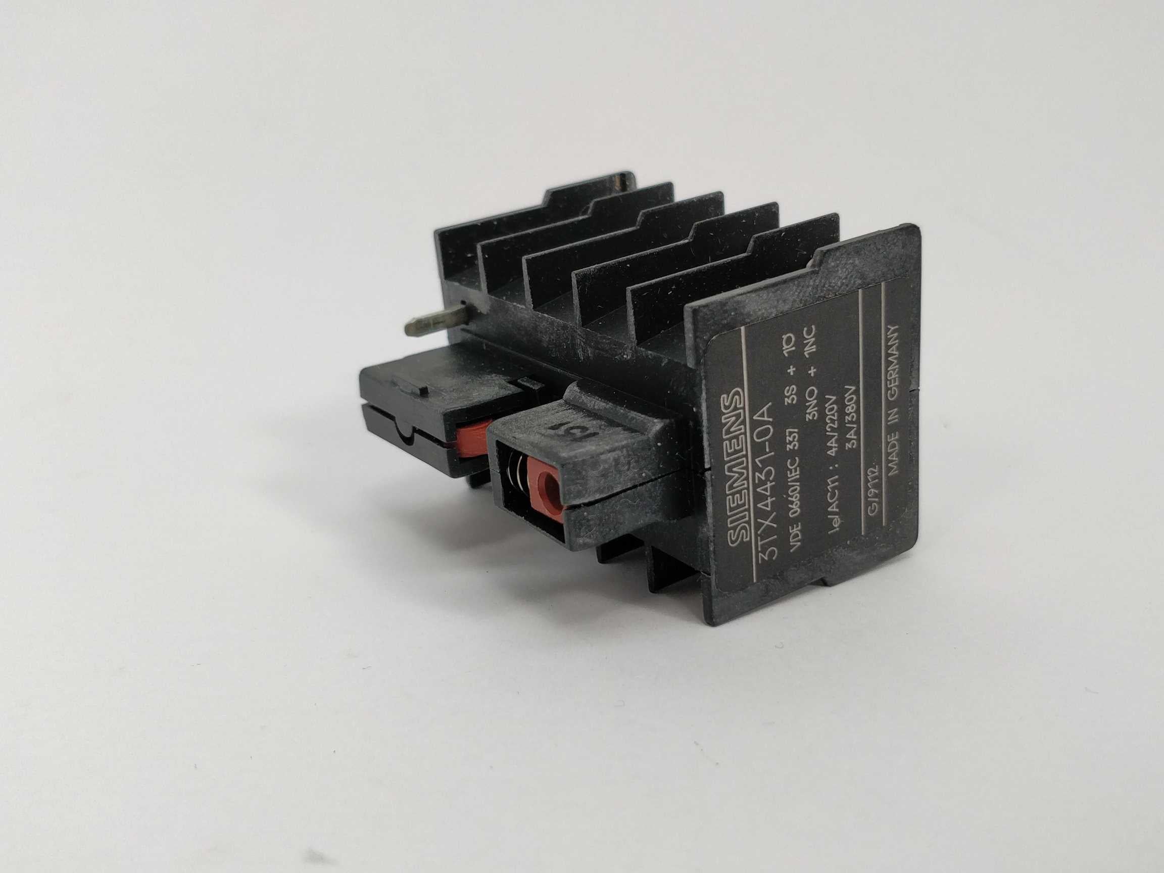 Siemens 3TX4431-0A AUXILIARY CONTACTS BLOCK på udsalg