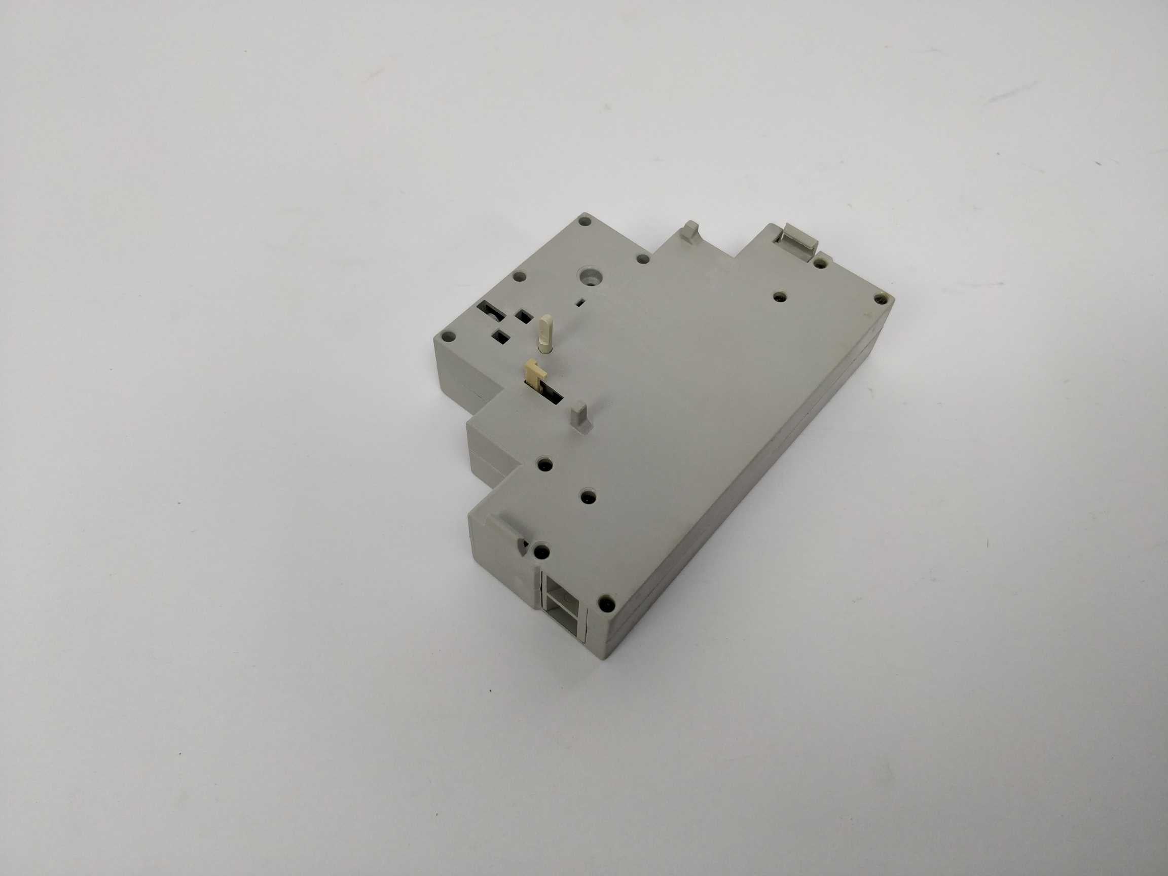 AB 140M-C-SNJ Shunt release Ser.A 21V50/24V60Hz Hot på udsalg