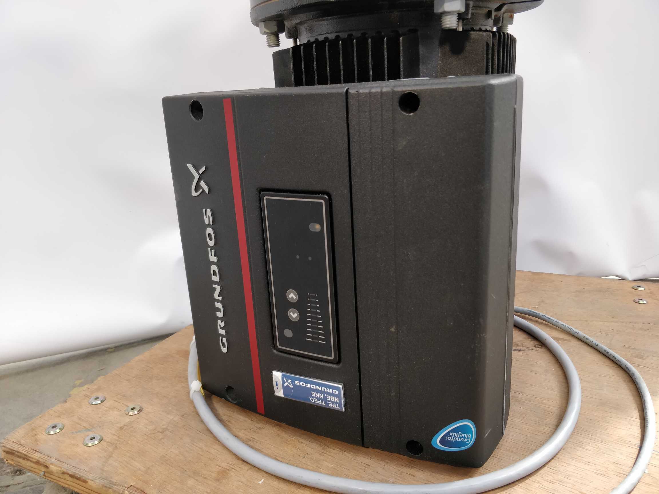 GRUNDFOS 99102239 NBE 32-125/142 A-F2-L-BQQE pump