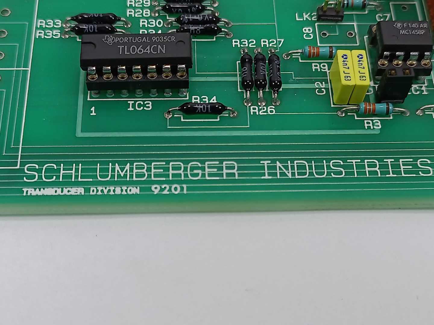 schlumberger-9201-103180-transducer-circuit-board_3.jpg Schlumberger 9201 103180 Transducer Circuit Board