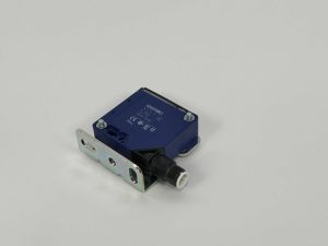 TELEMECANIQUE XUK9APANM12 Photo-electric sensor