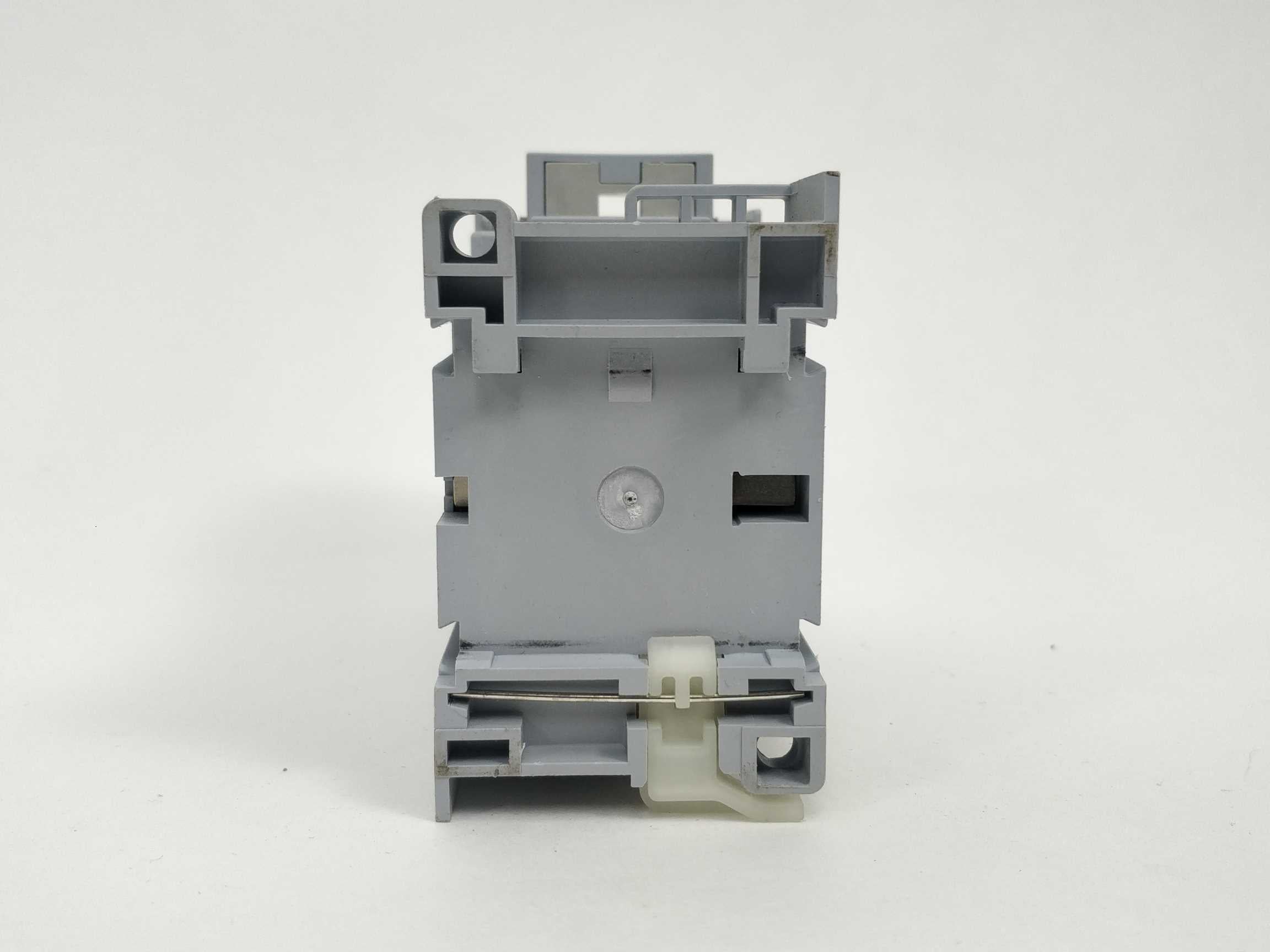 ab-100-c09d10-contactor-ser-a_2.jpg AB 100-C09D*10 Contactor Ser.A