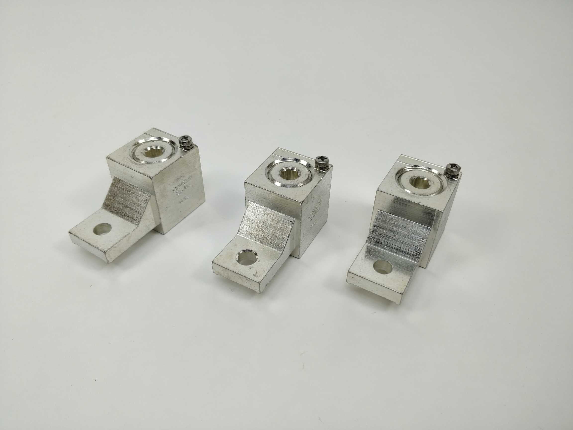 siemens-3va9263-0jc13-low-voltage-3va-ciruit-breaker-accessory_1.jpg Siemens 3VA9263-0JC13 Low voltage 3VA ciruit breaker accessory