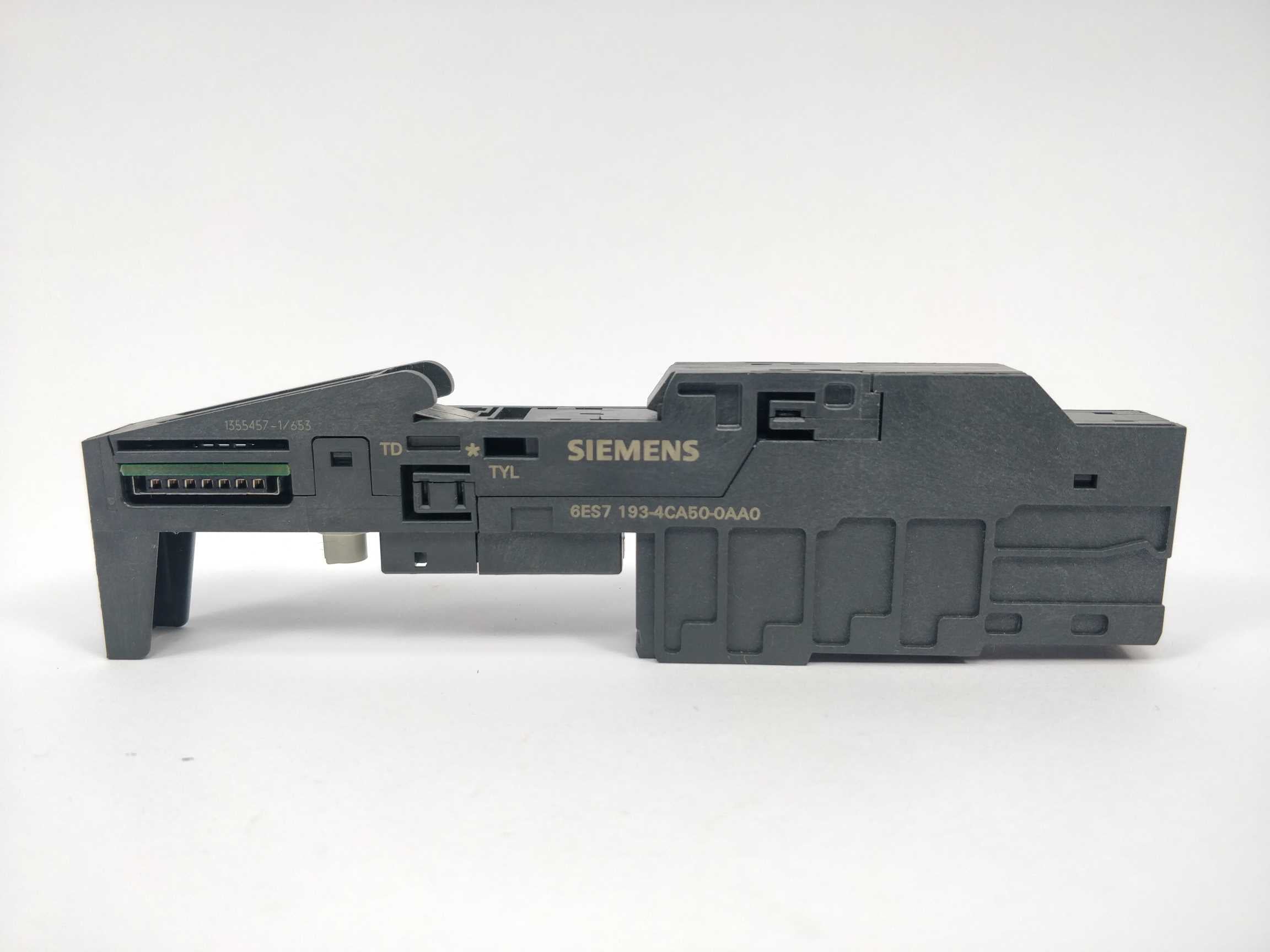siemens-6es7193-4ca50-0aa0-universal-terminal-module-4pcs_3.jpg Siemens 6ES7193-4CA50-0AA0 Universal terminal module 4pcs