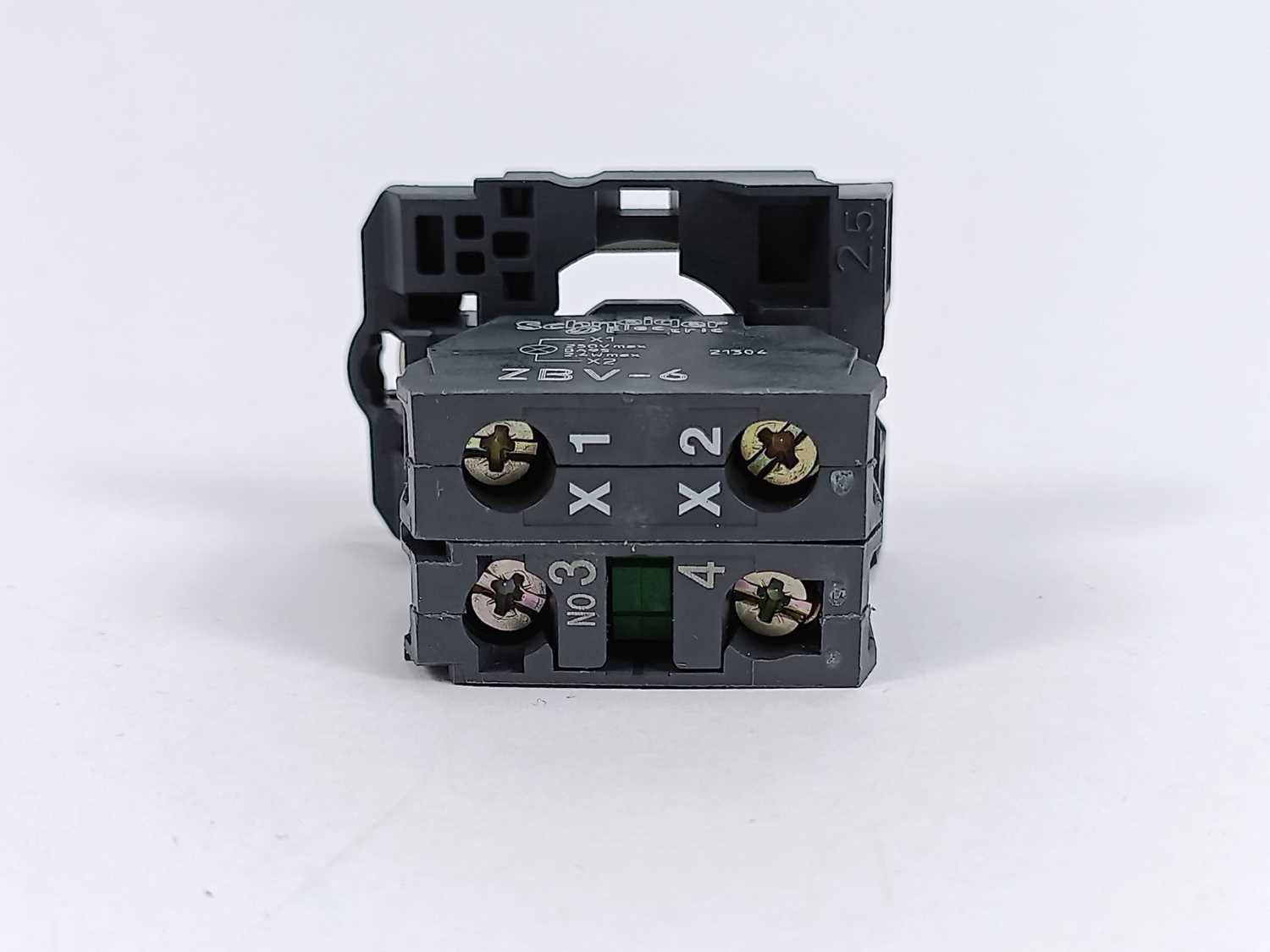 schneider-electric-zb5aw061-light-block_3.jpg Schneider Electric ZB5AW061 Light Block