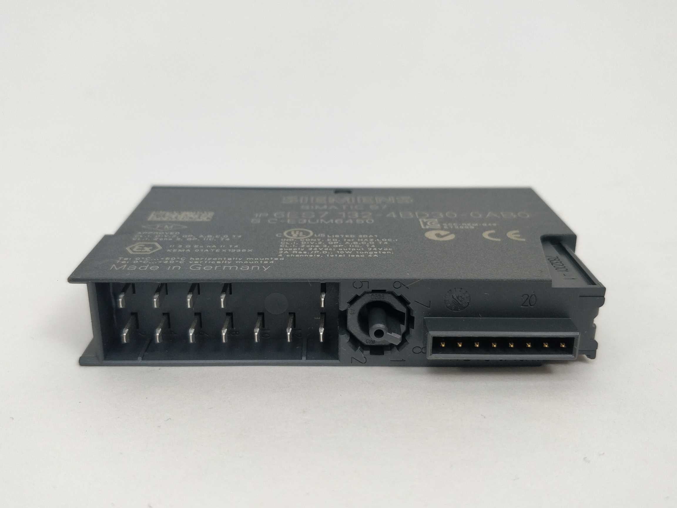 siemens-6es7-132-4bd30-0ab0-digital-output-module-6es7193-4cb20-0aa0_3.jpg Siemens 6ES7 132-4BD30-0AB0 Digital output module & 6ES7193-4CB20-0AA0 Hot på udsalg