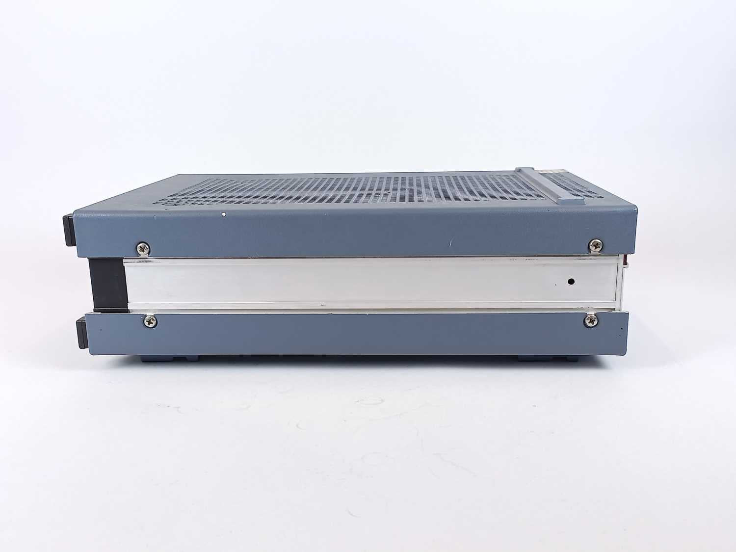 Rohde & Schwarz URV 5 Millivoltmeter