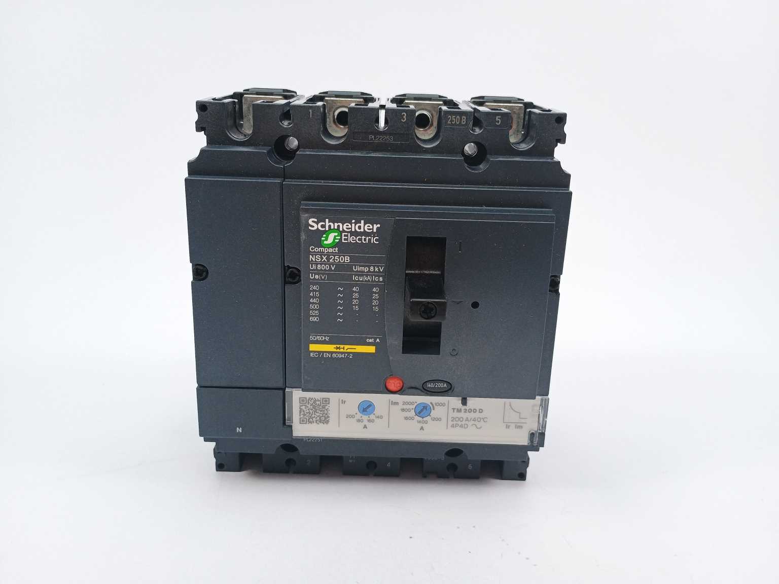 schneider-electric-lv431131-compact-nsx-250b_3.jpg Schneider Electric LV431131 Compact NSX 250B