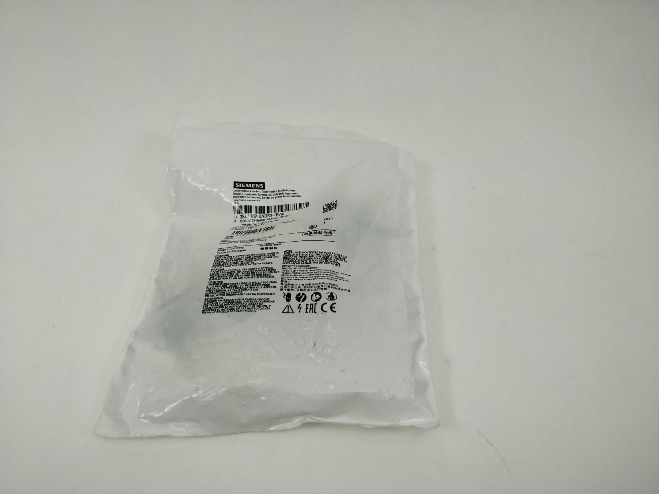 siemens-3su1102-0ab60-1ba0-industrial-pushbutton-switch_1.jpg Siemens 3SU1102-0AB60-1BA0 Industrial Pushbutton Switch