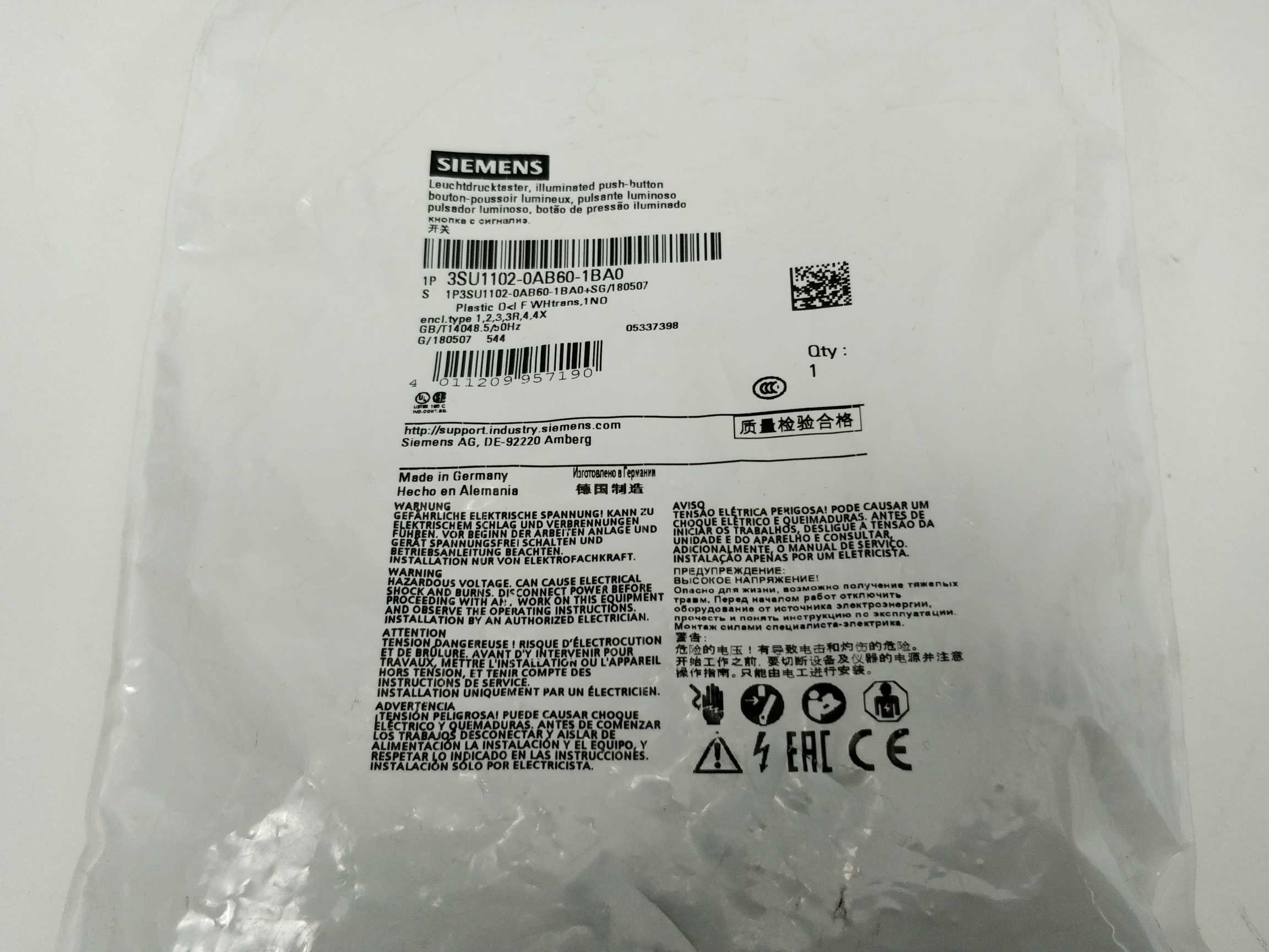 siemens-3su1102-0ab60-1ba0-industrial-pushbutton-switch_2.jpg Siemens 3SU1102-0AB60-1BA0 Industrial Pushbutton Switch