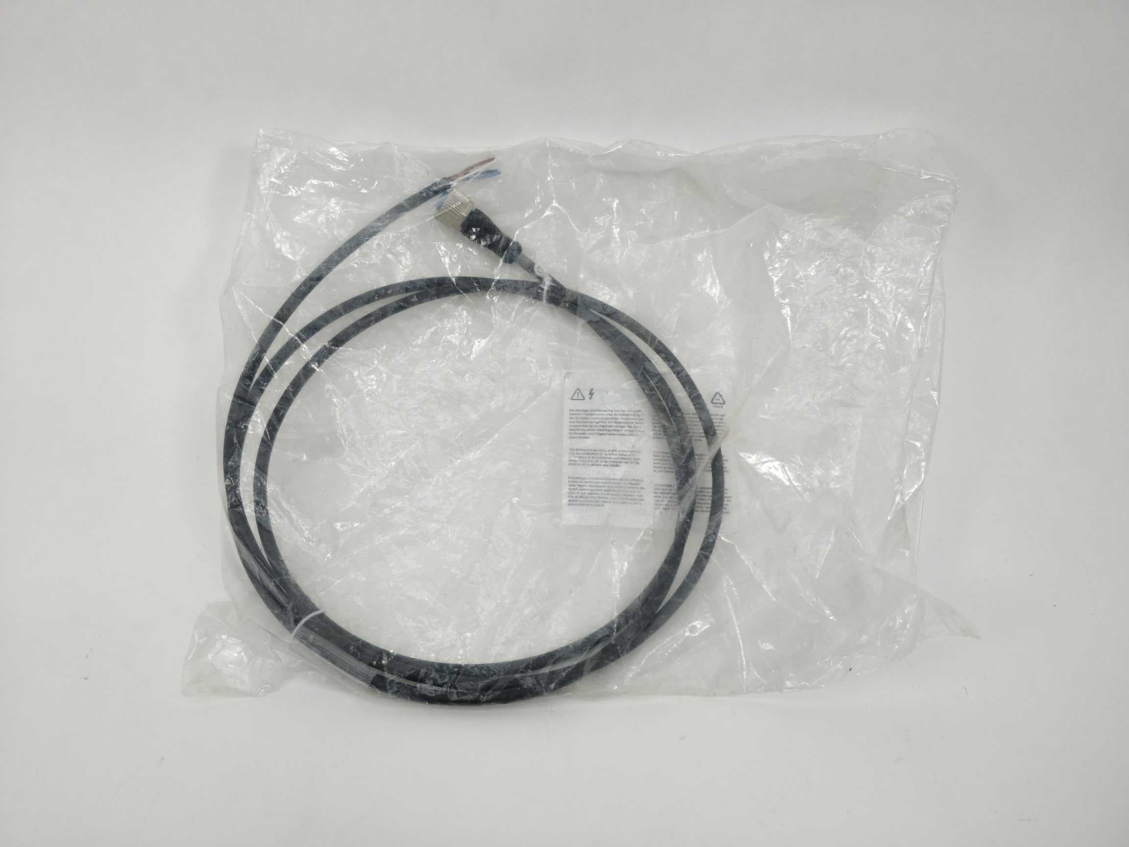 te-connectivity-2273029-1-cable-assembly-250v-ac-dc-4a_2.jpg TE Connectivity 2273029-1 Cable assembly 250V AC/DC / 4A