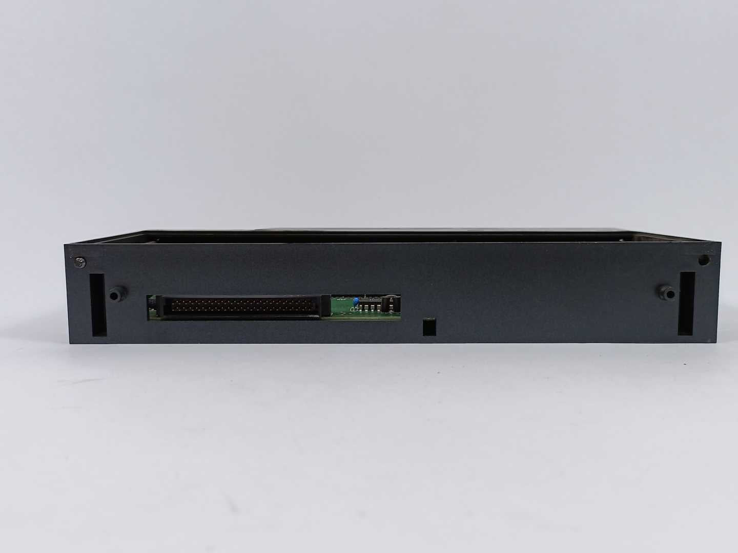 Idec Izumi Corp. PF2-T32K FA-2 32Tr. Output 12-24V Sink