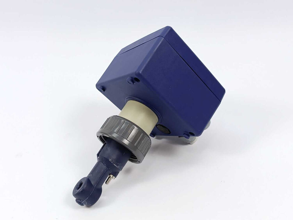 jumo-cti-500-conductivity-transmitter-device-202755-15-168-0-82_1.jpg Jumo CTI-500 Conductivity transmitter device 202755/15-168-0-82